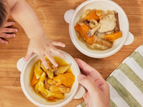 野菜と鶏のトマトペンネ/手羽元と野菜の栄養まんてんスープごはん